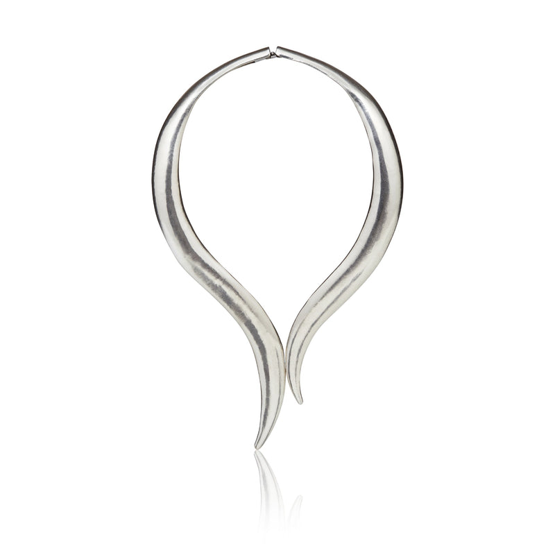 GAIA - Silver Curve Necklace - Yan Neo London